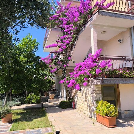 Apartments Lirio Умаг Экстерьер фото